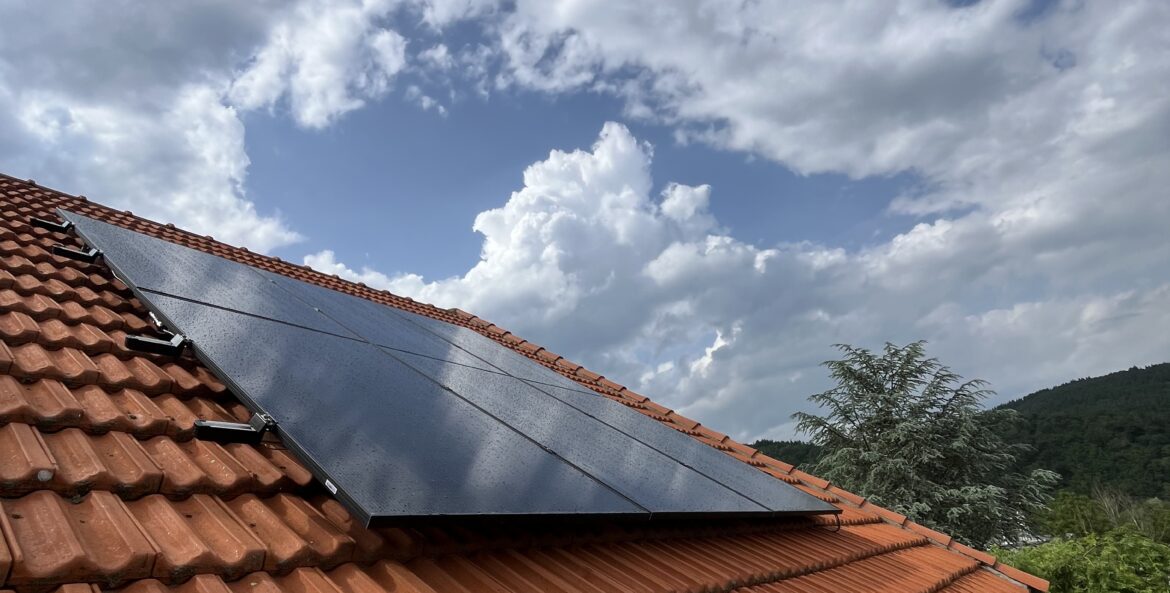 panneaux-photovoltaique-sail-sous-couzan