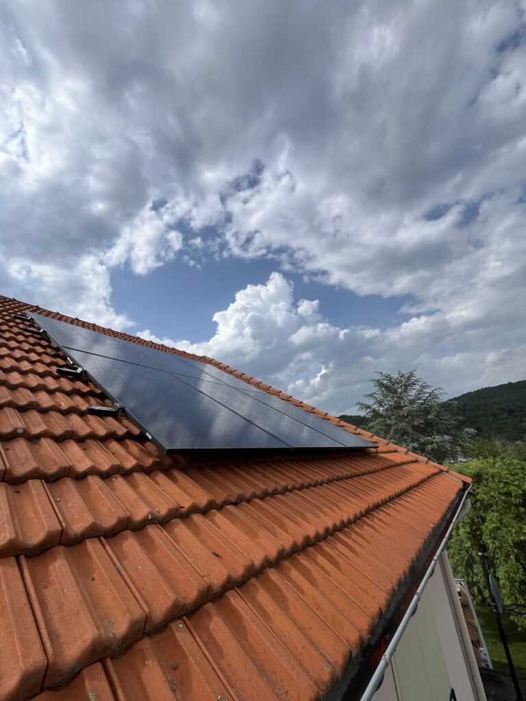 panneaux-photovoltaique-sail-sous-couzan