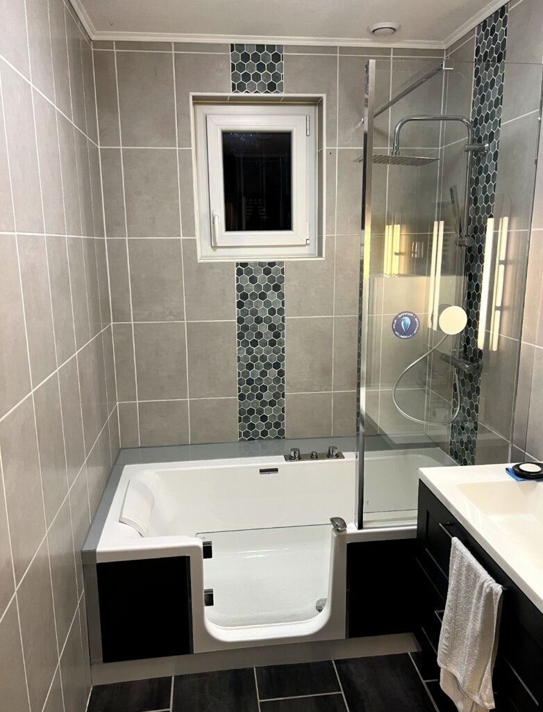 baignoire-pmr-montbrison
