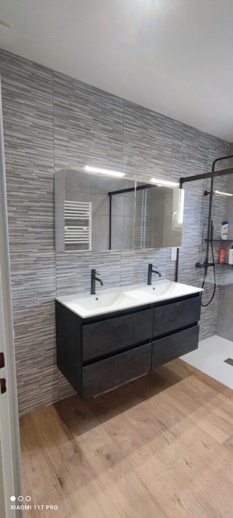 renovation-salle-de-bain-poncins