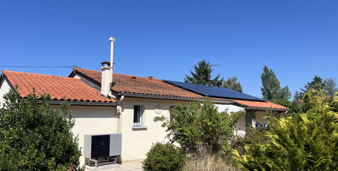 panneaux-photovoltaiques-feurs